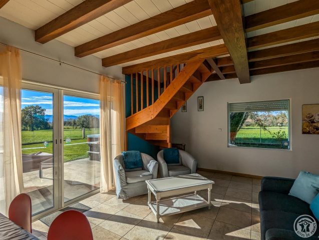 31G101281-55aaa287dba342d7b48a85f3ca0d9e92