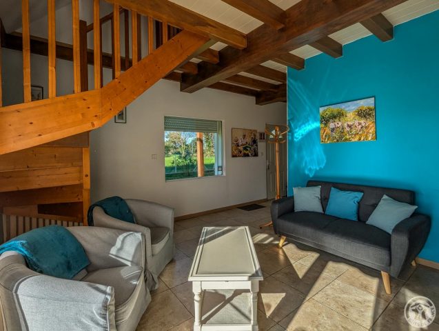 31G101281-885b24d04022442eb66447e1acd670d3