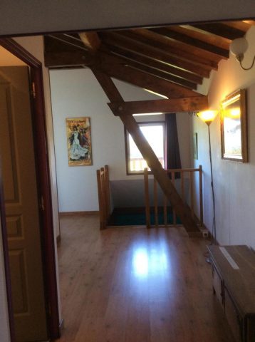 31G101281-f05a075afa9b4976be29abd54e79020a