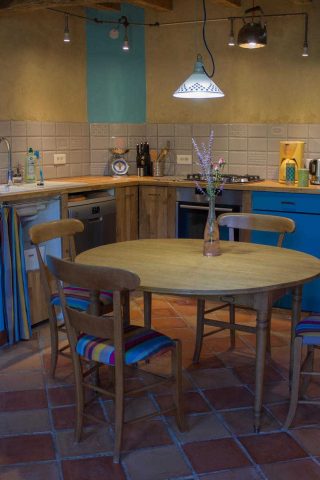 31G101284-1acc2c7efdae4ef8b0116ba950f28f7f