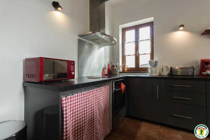 31G101297-7b539d8a30a54a77b8cd1a95395d1b1b