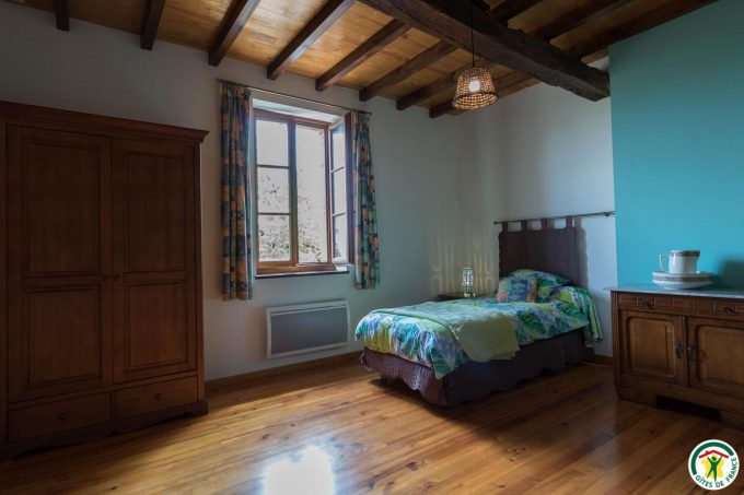 31G101297-f0f8261c50004130aca81f64fb04ebce