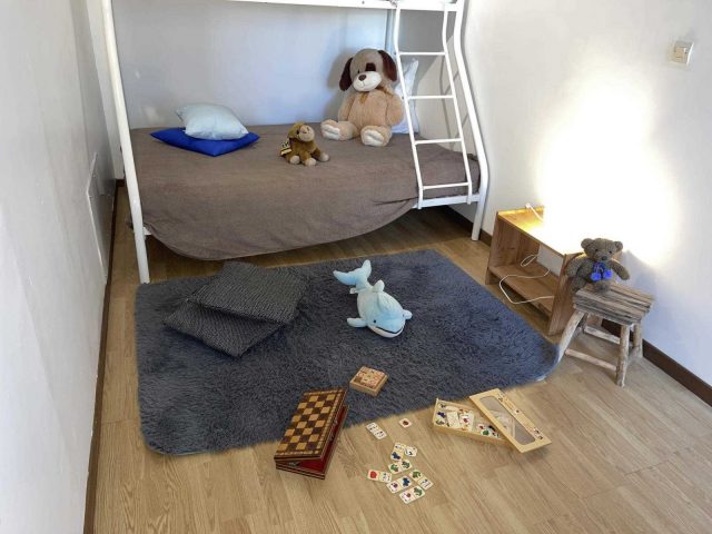 31G101336-005b901a895b49c1bc189d24e274b5dd