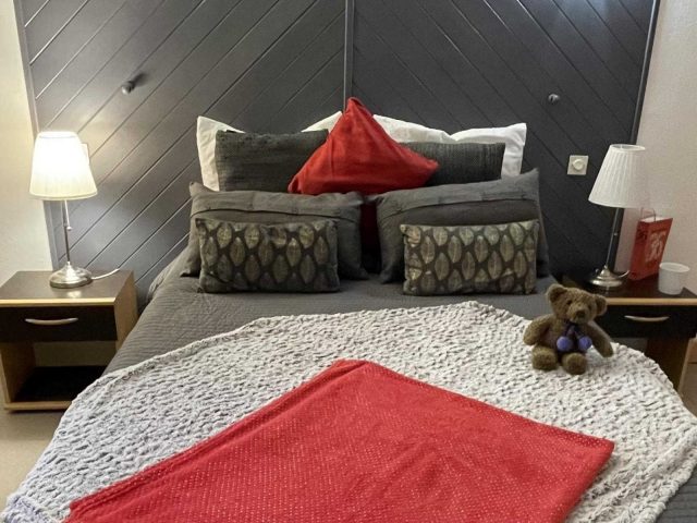 31G101336-00fd3696cd9d4290a816b11ae8c45fa5