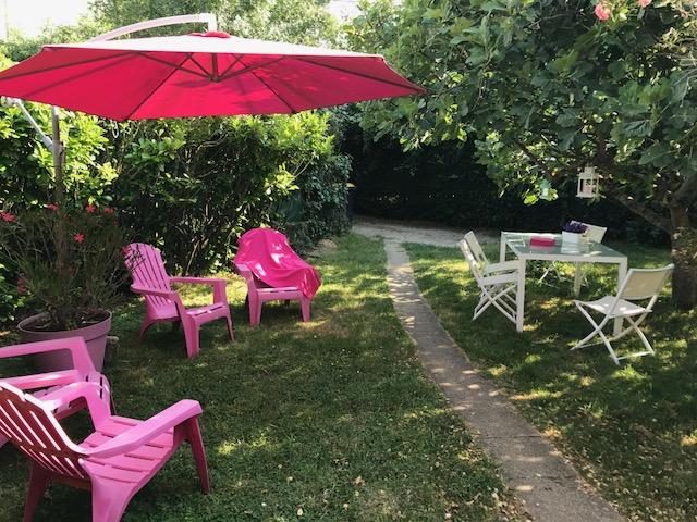 31G101336-45e490f1988f484aa2b32c030420d76a