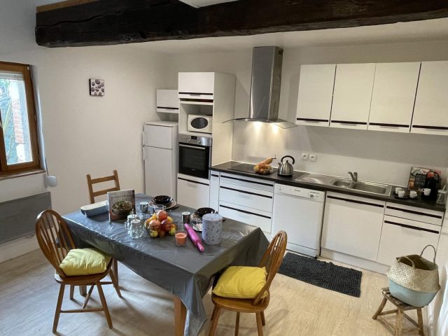 31G101336-689750fa485f4a33af6cdfcb662f34f2