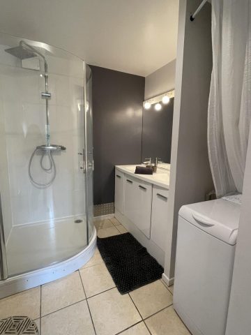 31G101336-afece12e1108415f9430b2fd45229815