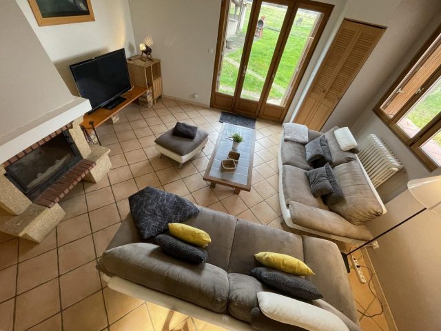 31G101337-5227b582c1384afd95671133e640faa3