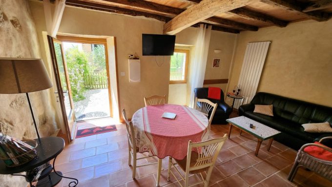 31G101342-12ea3baaa99e4f508dfd9cd9fd6fe2aa