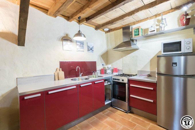 31G101342-4b7275375fcf400c931ff6242beecfd6