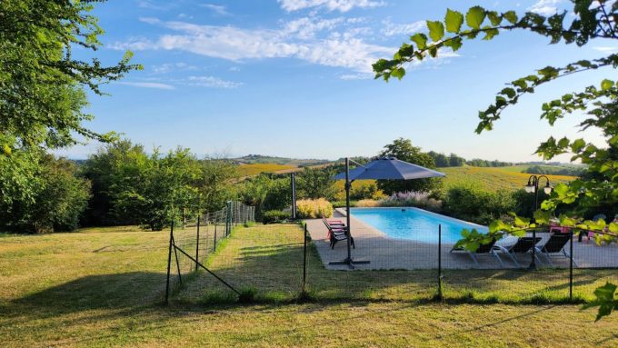 31G101342-504369eec18c446bbb8fe41903883d7e