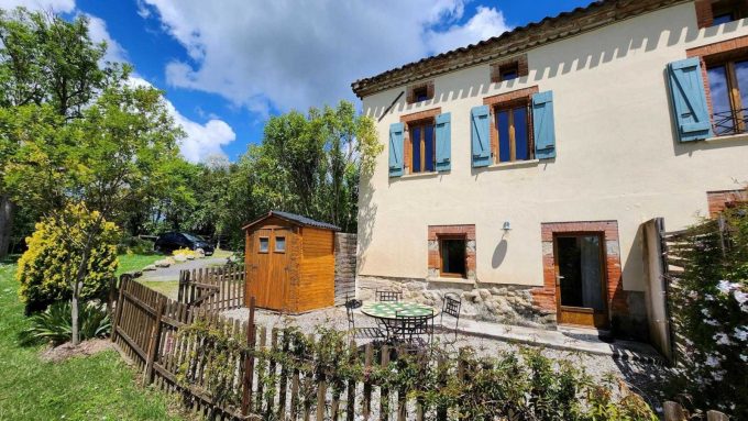 31G101342-df586fe4e73642efbefe27c534ef6ac3