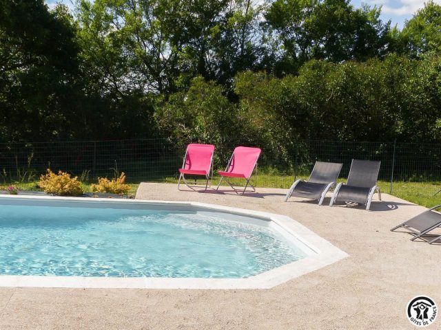 31G101342-f639267417d54117a0a198e7e7f9e3d9