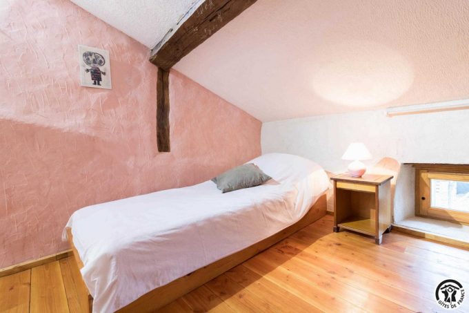 31G101342-f68b8ece913041a783dc84bc7af6ced9