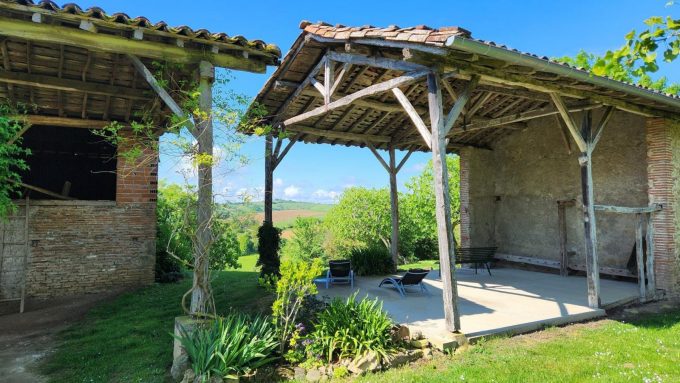 31G101343-44b6f58ded094c5fbe25090bda0f979b