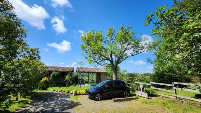 31G101343-a91642f5a9024a0d8cb9dcf67435a2b3