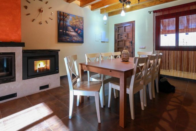 31G101360-bdb29903383d4089b03042c919581024