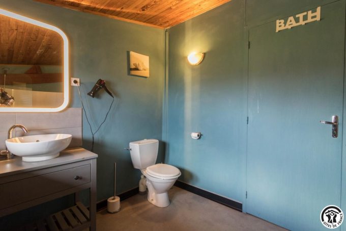 31G101370-05c3a6af82f14c60939ad482f6876d13