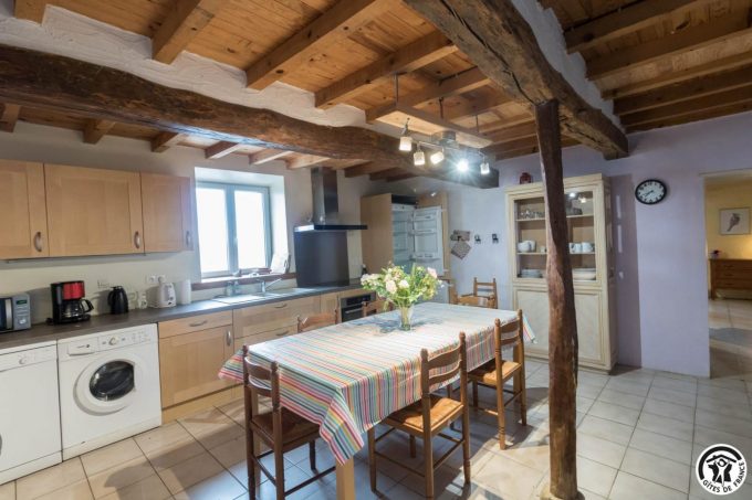 31G101370-a80c1d1fc7b64217957f207dfe04fc03