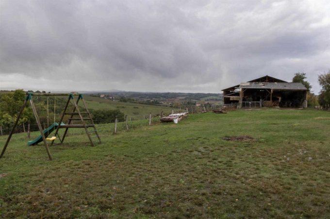 31G101371-54fee463adf74bc180de3e2e8877ecea