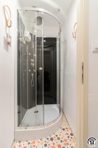 31G101371-7d8e673b91964b3b9483ad7a7fa2be74