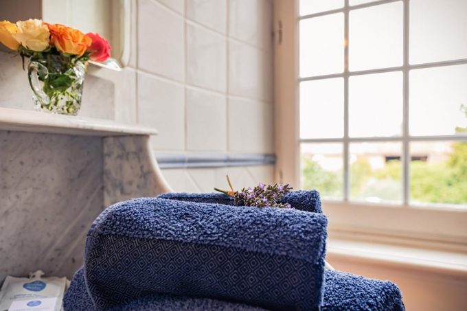 31G101373-098ef9520b254f35b4e465324001b35c