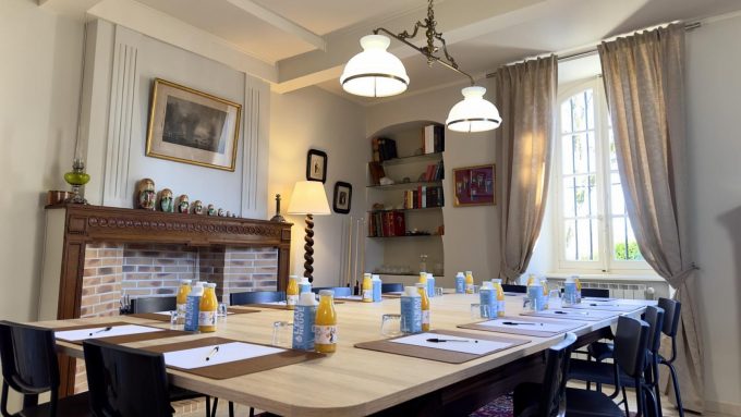 31G101373-6b1f495227fd4a73bbd5ae83c013dbe5