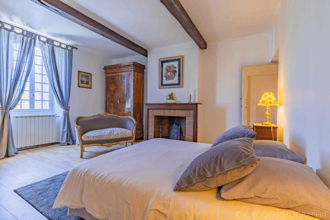 31G101373-73dc99582e4a46e4960f29708161e857