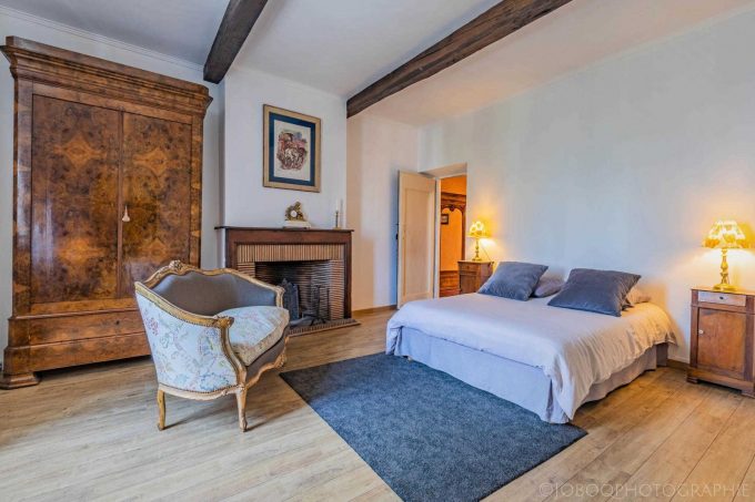 31G101373-786aaaef5d70448b9cc0e8183accb960