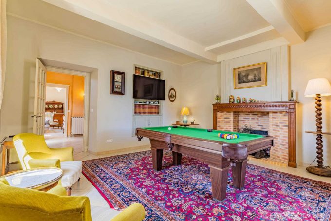 31G101373-8fdf418912b24d58b7a79f9db86747c8