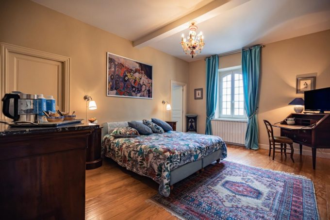 31G101373-a1012838ad334e4e85ea0621837c2098