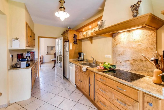 31G101373-addb3affbbd446bab4457ca3737a62a5