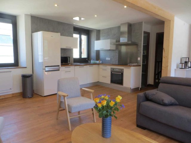 31G101380-6856174491b94745bd375ad1105dd508