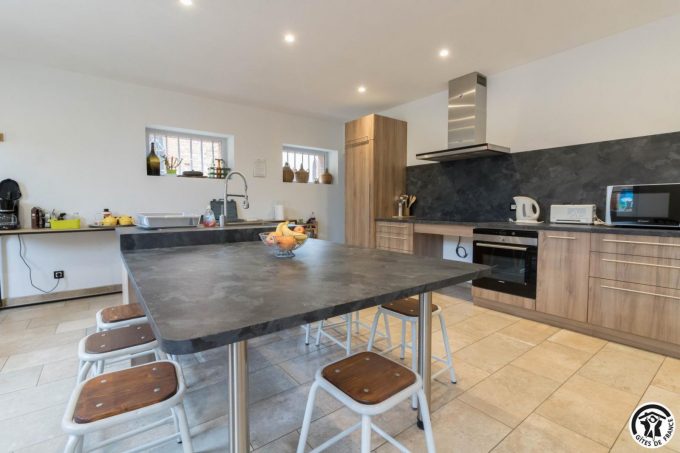 31G101381-ed56d21b99674b77853dfec1be916c9c