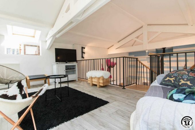 31G101383-112e88a1d67c41709e03973eea07e593