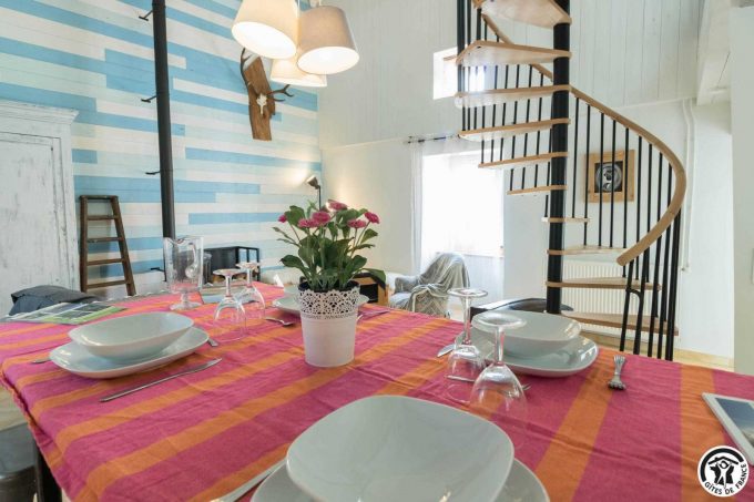 31G101383-1505df3485c74b0c8bd0ba2758a8e982