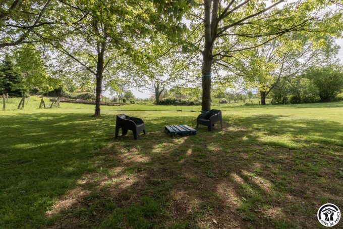 31G101383-49ca6585f15c49d793c897da4bc22d66