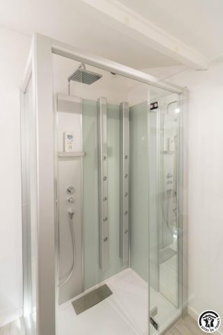 31G101383-5c3d31d53e76474389032f1233f24e0f