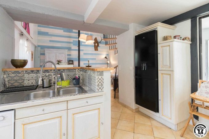 31G101383-5f34e08a31af4cad95417437dda0d018