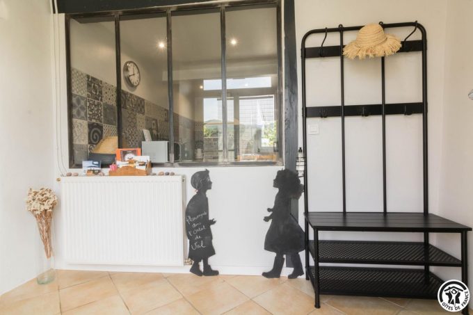 31G101383-6c78297ef2b84e80aa449739de62df82