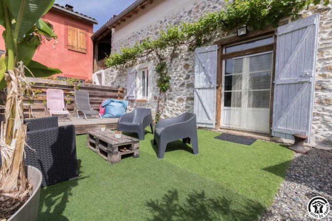 31G101383-75c03e9a442f4fc781287a93bfef321e