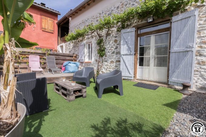 31G101383-8a3549e7bf534a5982cc00e5533515b6