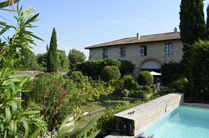 31G101387-0bbede585cc74075971c3eb4096af195