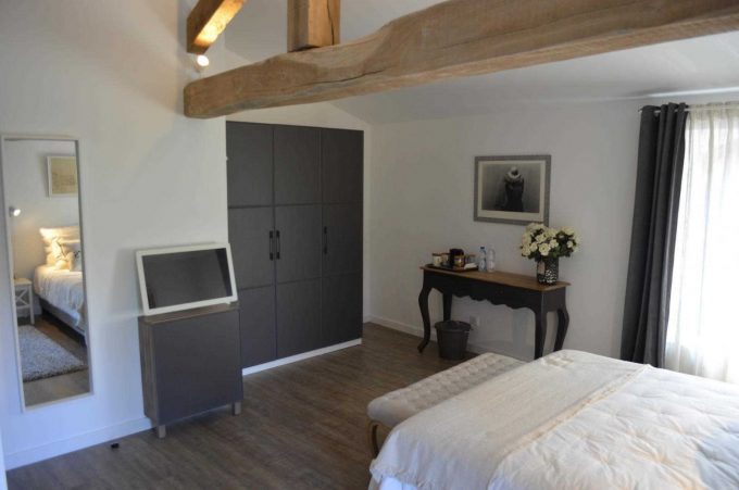 31G101387-4760160a09b14e3f8389b0049451bf56