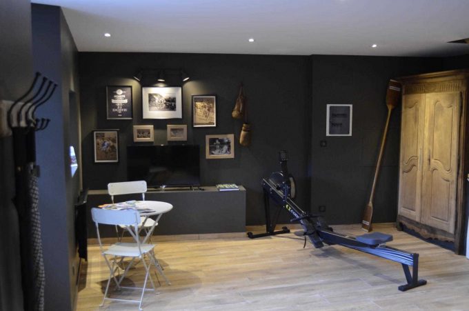 31G101387-c06128c6d91042be8fdbb3245125c27c