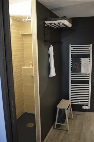 31G101387-ddd236ddc22a4f7f82870efb0eb6f22f