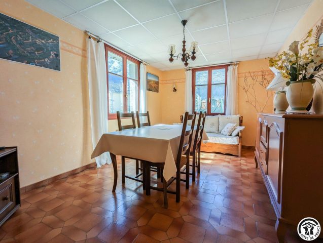 31G101392-118ab198ff4e4009bf85625514b133e7