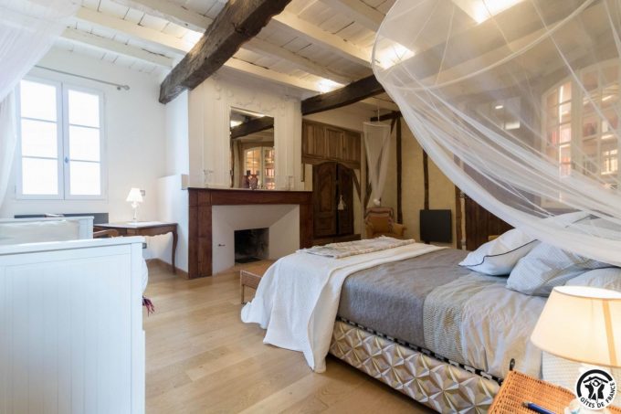 31G101393-36952ca2f0d44303bff51bc20abcb83f