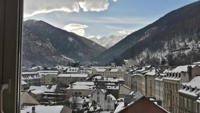 31G101416-21a361da586346f5ab94c8d08b879a53