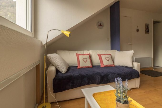 31G101416-ae173d756ff540aca6f7083f7c6f6f7b